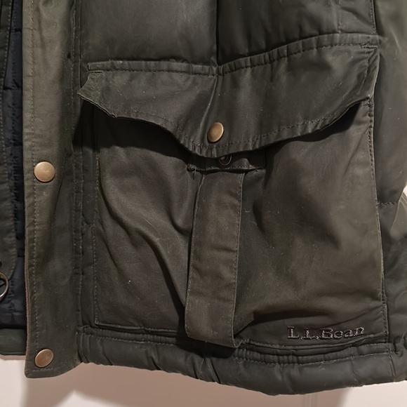 LL Bean Mens XL regular Upcountry waxed vest, down insulated. - Picture 4 of 10